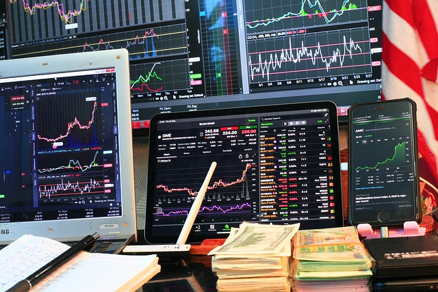 الاستثمار في أسهم FAANG وصناديق الاستثمار المتداولة