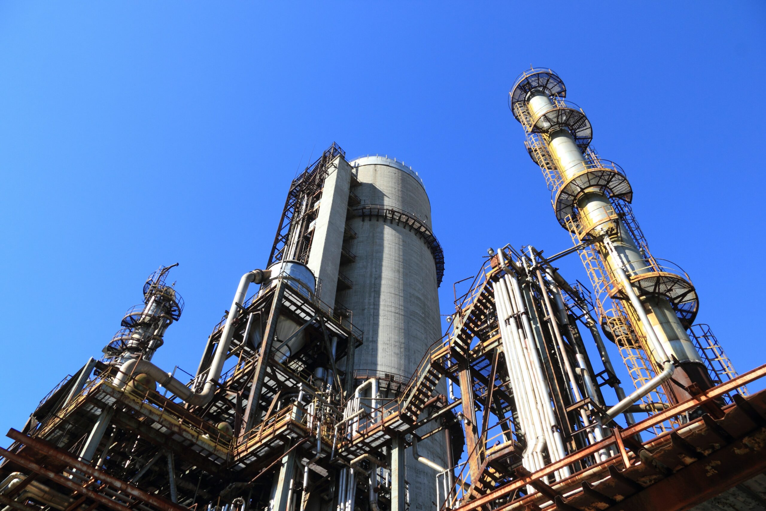 Ukraine crisis may push oil prices $20 up