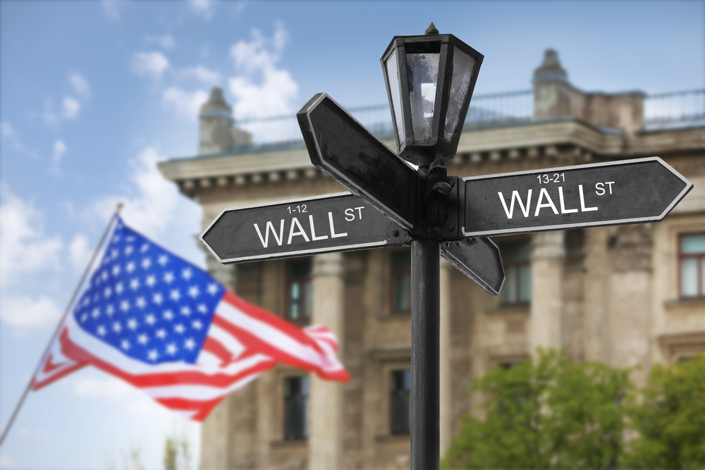 U.S. stock market falls amid profit-taking concerns