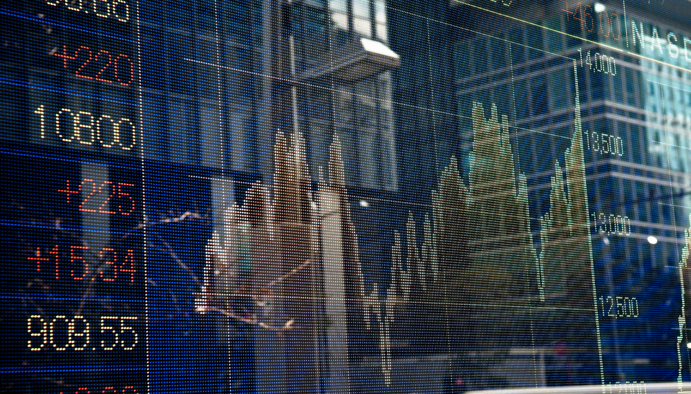 El índice del dólar baja y el oro sube