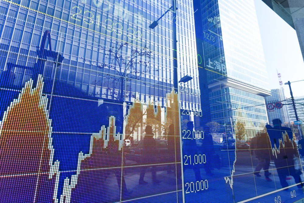 The Nikkei index closes steady with gains
