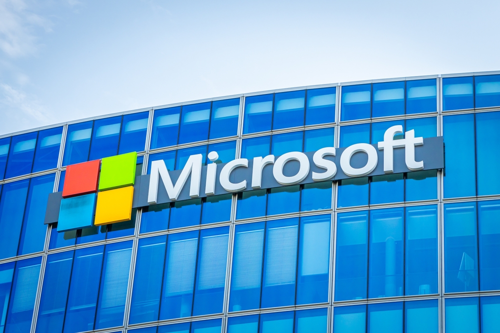 Microsoft Launches Mobile Gaming Store, Challenging Apple and Google