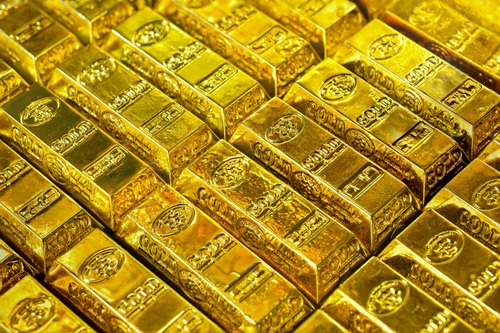 Gold Remains Steady Despite a Strong Dollar