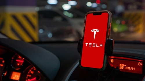 Tesla Stock Surges on Trump’s Comments Before Paring Gains
