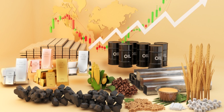 Gold Shines Again Amid Trade Tensions... Oil Falls Under Russian Pressure