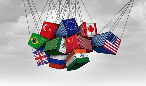 La Guerra Comercial Global se Intensifica