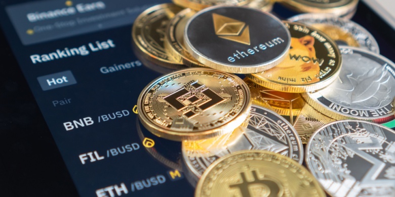 Crypto Stabilizes, Asia Markets Surge on Rate Cut Hopes