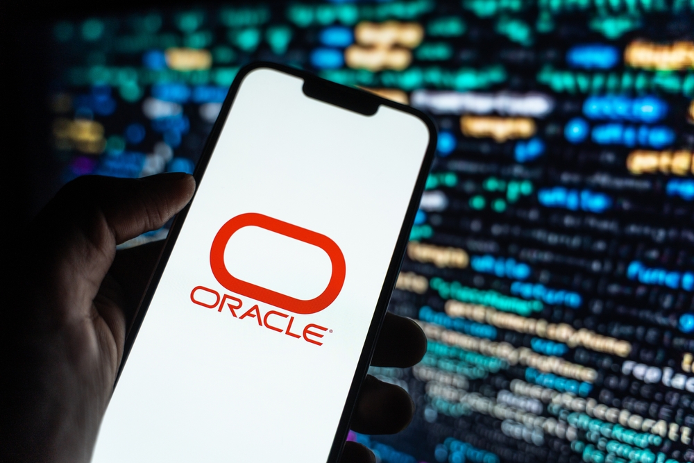 كيف يمكن التداول في سهم شركة Oracle؟
